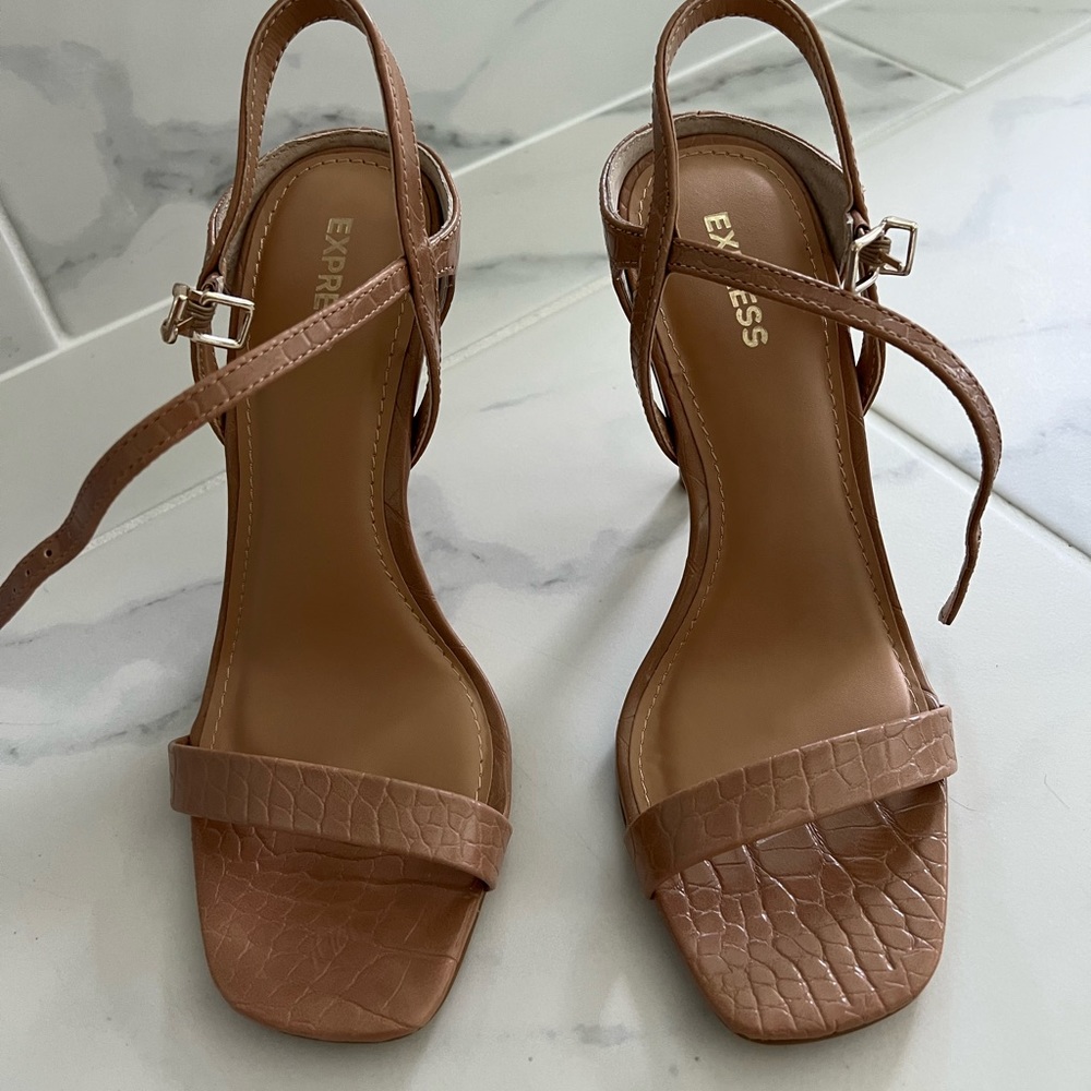 Tan Textured Low Back Heeled Sandals